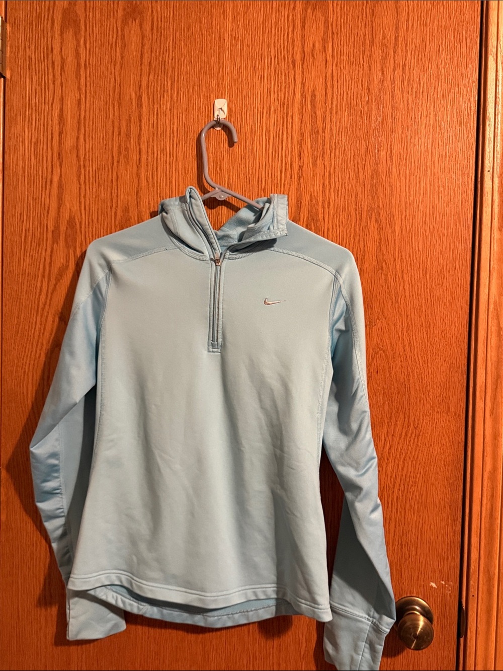 Nike women's Light Blue Half-Zip Performance hooded Pullover size medium